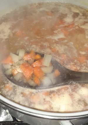 Una foto de Escabeche de pollo en caldo