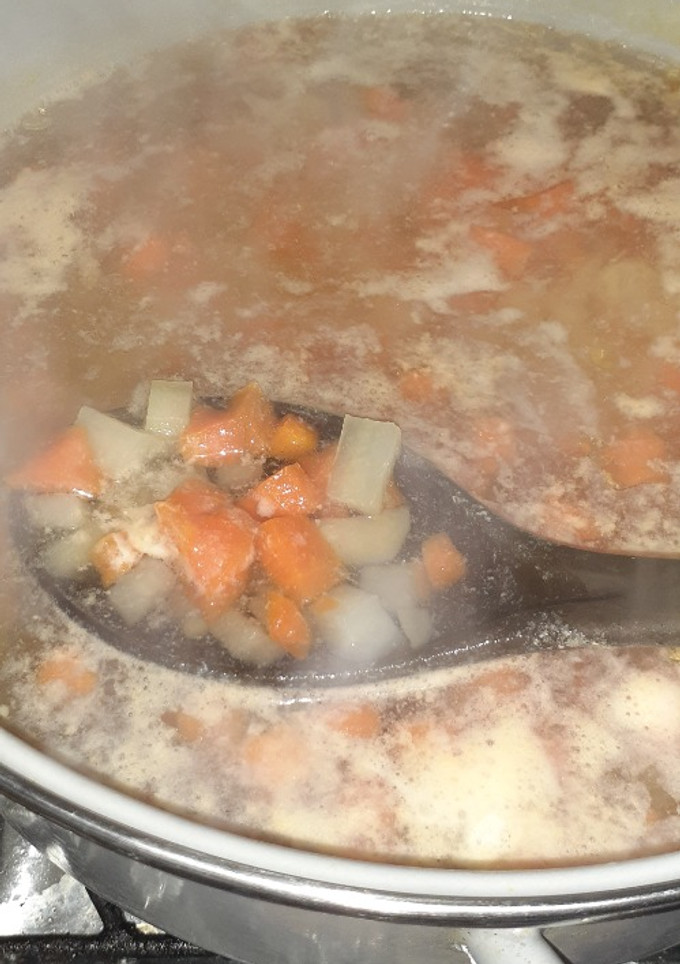 Una foto de Escabeche de pollo en caldo