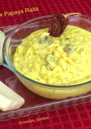 A picture of Raw Papaya Raita.