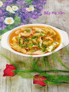 Hình của món Cá hồi kho hành ớt.