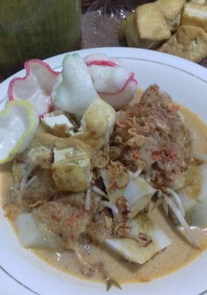 Foto resep Kupat Tahu Padalarang