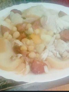 Una foto de Sopas campera con carne de jamón, ternera y chorizo
