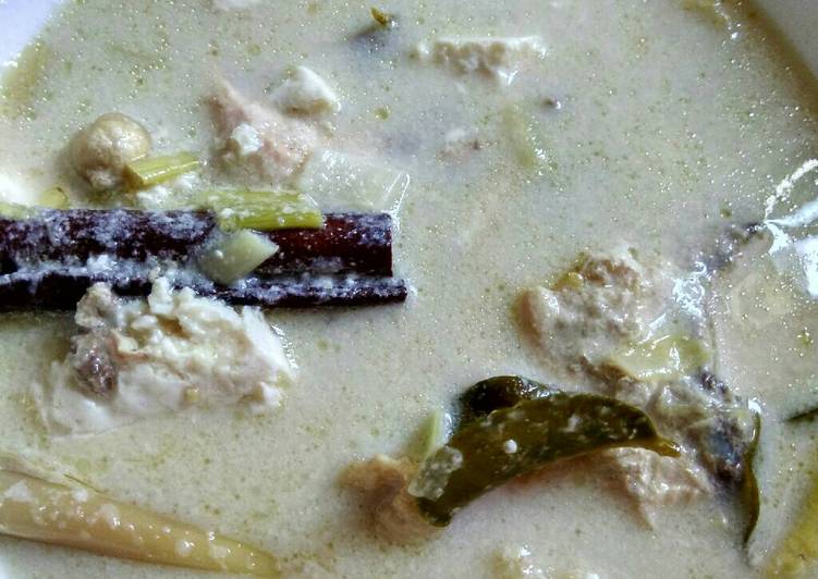 Bagaimana Membuat Soto betawi campur2 Yang Lezat