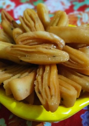 মিনি খাজা (mini khaaja recipe in Bengali) রেসিপির প্রধান ছবি