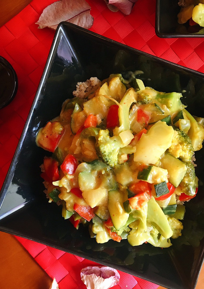 Una foto de Curry de verduras
