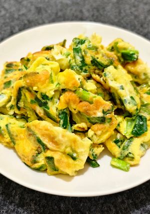 韭菜炒蛋蛋(簡單料理） 的食譜成品照片