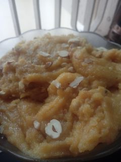 મગની દાળનો હલવો(mag ni dal halvo recipe in Gujarati રેસીપી મુખ્ય ફોટો
