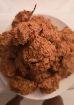 A picture of Apple, Peanut butter breakfast cookies.