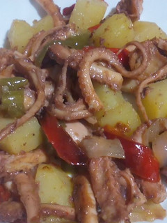 Una foto de Pulpitos con patatas