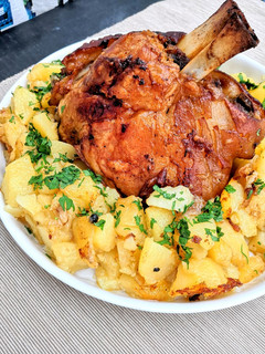 Fűszeres-sörös csülök recept fotója