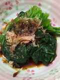 Espinaca con Katsuo-bushi (Ohitashi)