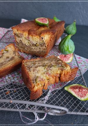 Une photo de Gâteau yaourt aux figues blanches