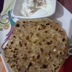 A picture of Onion paratha.