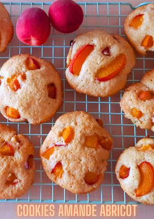 Une photo de Cookies amande abricots