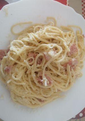 Una foto de Espaguetis a la carbonara