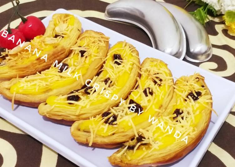 Banana Milk Crispy Almond Kismis Keju (kreasi pastry)