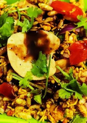 सेव पूरी भेल (Sev puri bhel recipe in hindi) रेसिपी मुख्य फोटो