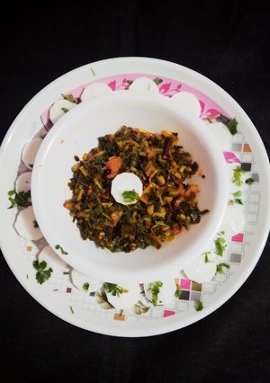 मूली साग (Mooli saag recipe in Hindi) रेसिपी मुख्य फोटो