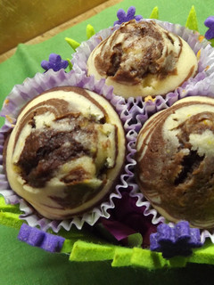 Una foto de Muffins de almendras y chocolate con ron