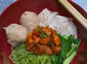Foto resep Mie Hijau Ayam Pedas + Bakso Ayam & Pangsit Ayam (Homemade)