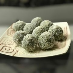 A picture of Paan Coconut  ladoo.