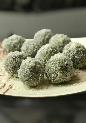 A picture of Paan Coconut  ladoo.