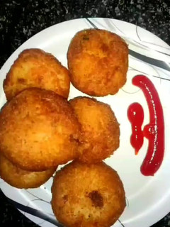 A picture of Crispy Bread Ball.