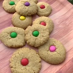 A picture of Vanilla cookies with gems.