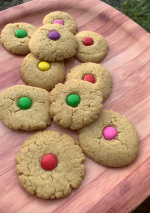 A picture of Vanilla cookies with gems.