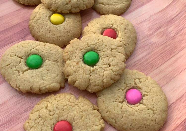 Step-by-Step Guide to Prepare Super Quick Homemade Vanilla cookies with gems