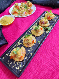 सेव पूरी चाट (Sev puri chaat recipe in Hindi) रेसिपी मुख्य फोटो