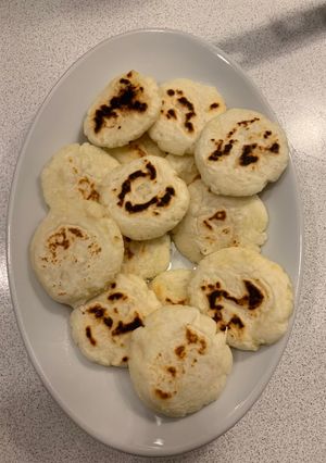 Una foto de Arepas de Yuca