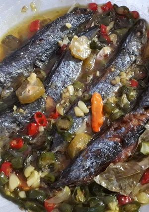 Foto resep Ikan Pindang Cabe Hijau Belimbing Wuluh
