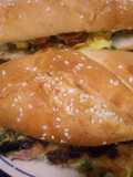 Sencilla Tortilla de Huevo, hot dog y cebollita china