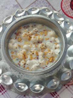 मखाना विद मेवा खीर (makhana with mewa kheer recipe in HIndi) रेसिपी मुख्य फोटो