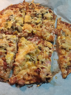 Una foto de Pizza casera con masa fresca