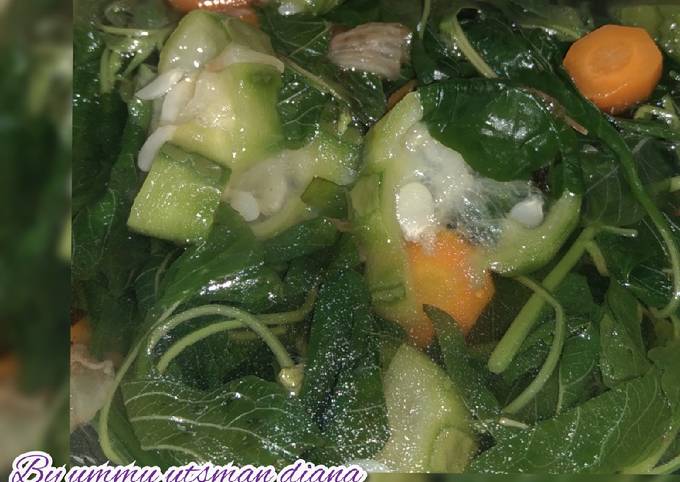 Sayur bayam (oyong, wortel) masakan sederhana tapi enak