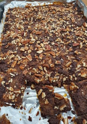 A picture of Chocolate Butterscotch Pecan Bark.