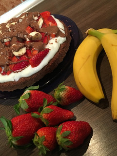Gyors epres-banános süti recept fotója