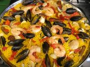 Una foto de alcachofas con pollo