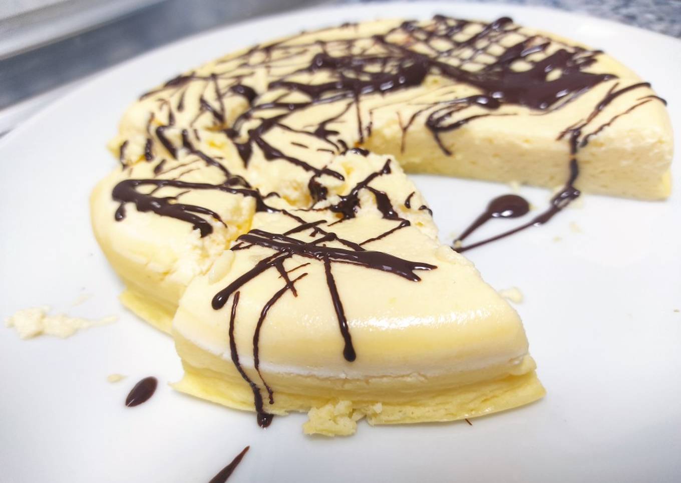 Tarta de yogur sabor limón