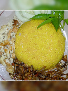 Foto resep Nasi Kuning Magic Com