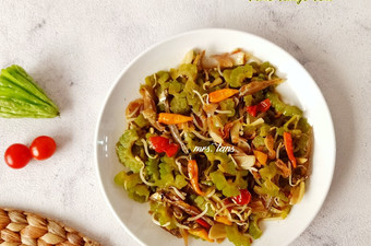 Resep Tumis PaGeR (Pare Tauge Teri) yang Bisa Manjain Lidah