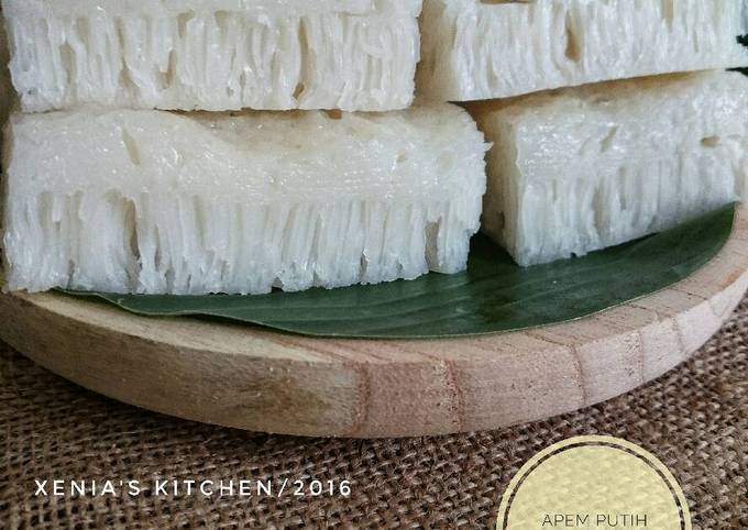 Apem Putih/Pak Thong Koh/Steamed White Sugar Cake