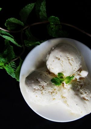 Hình của món KEM TƯƠI TỰ LÀM VỊ RUM NHO (không cần dùng máy).