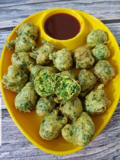 મેથી ના ગોટા (Methi Gota Recipe In Gujarati) રેસીપી મુખ્ય ફોટો