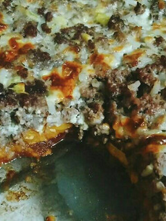 Una foto de Pastel bicolor de verduras y carne