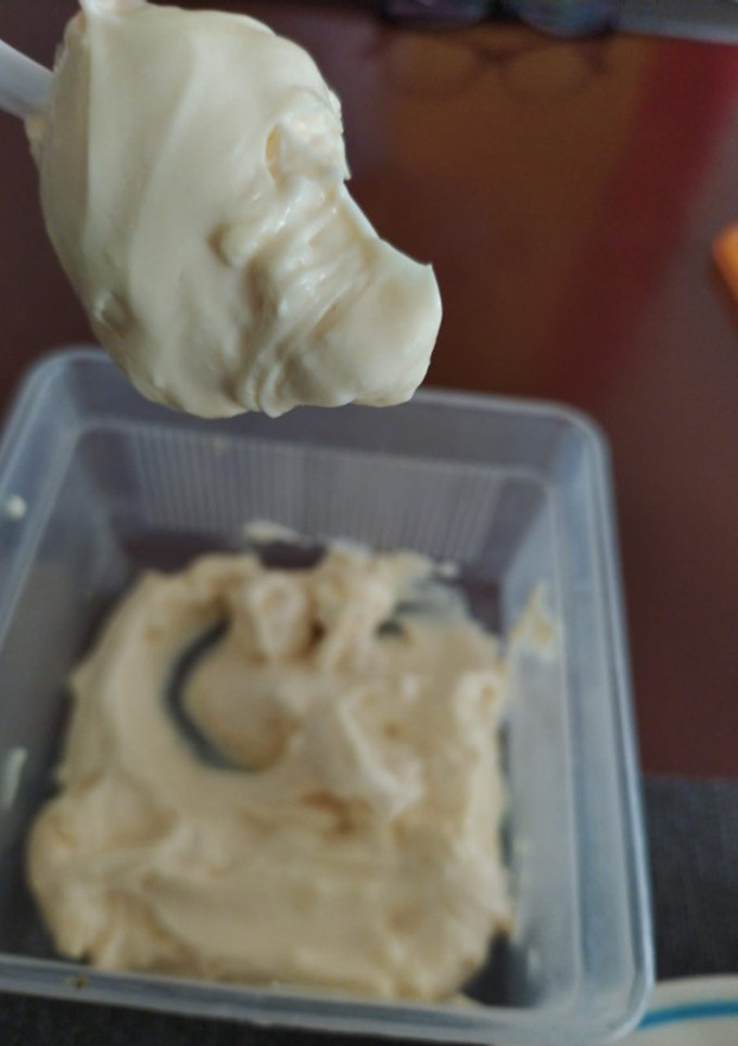Una foto de Mayonesa casera con una pizca de mostaza