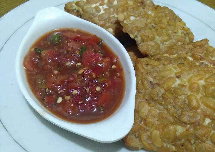 Bagaimana Menyiapkan Sambal dadakan / sambal ciganea yang Enak