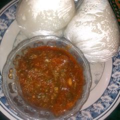 A picture of Tuwo da miyan taushe.